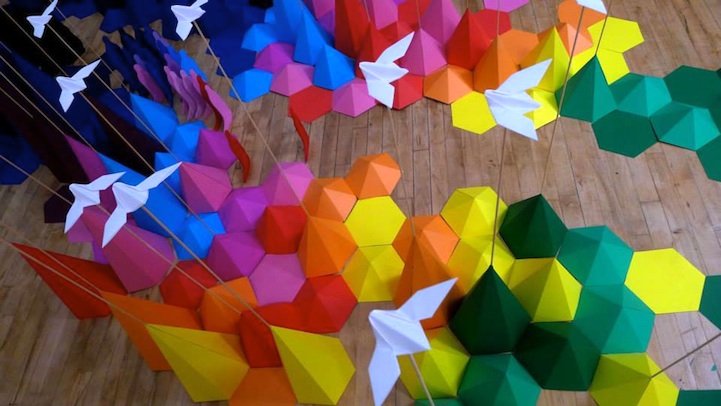 Paysage Coloré d'Origami en Papier et de Bois (7)